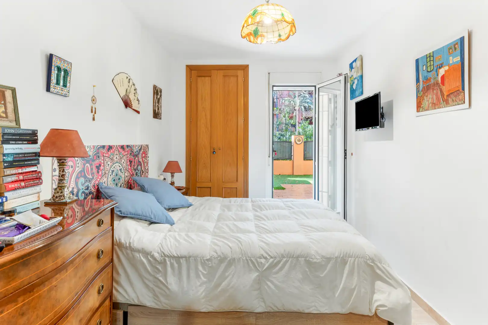 Dormitori de Planta baixa en venda en Marbella amb Aire condicionat, Jardí privat i Terrassa