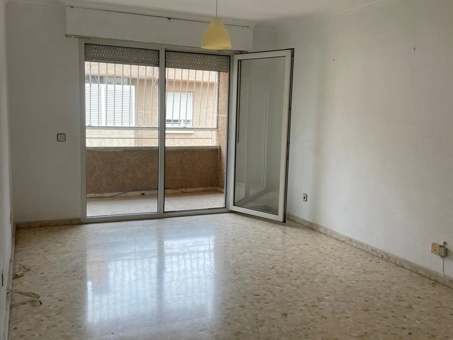 Habitación de Piso en venta en  Murcia Capital con Aire acondicionado, Calefacción y Trastero