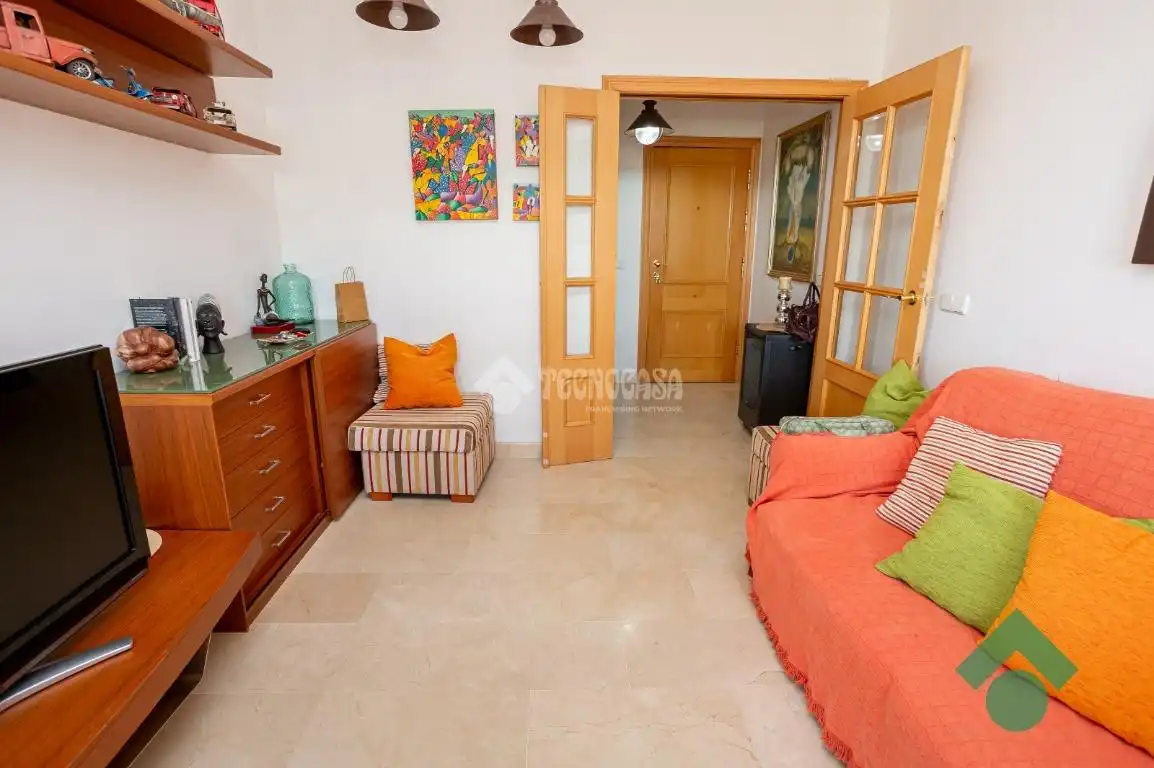 Wohnzimmer von Wohnung zum Verkauf in Algeciras mit Klimaanlage