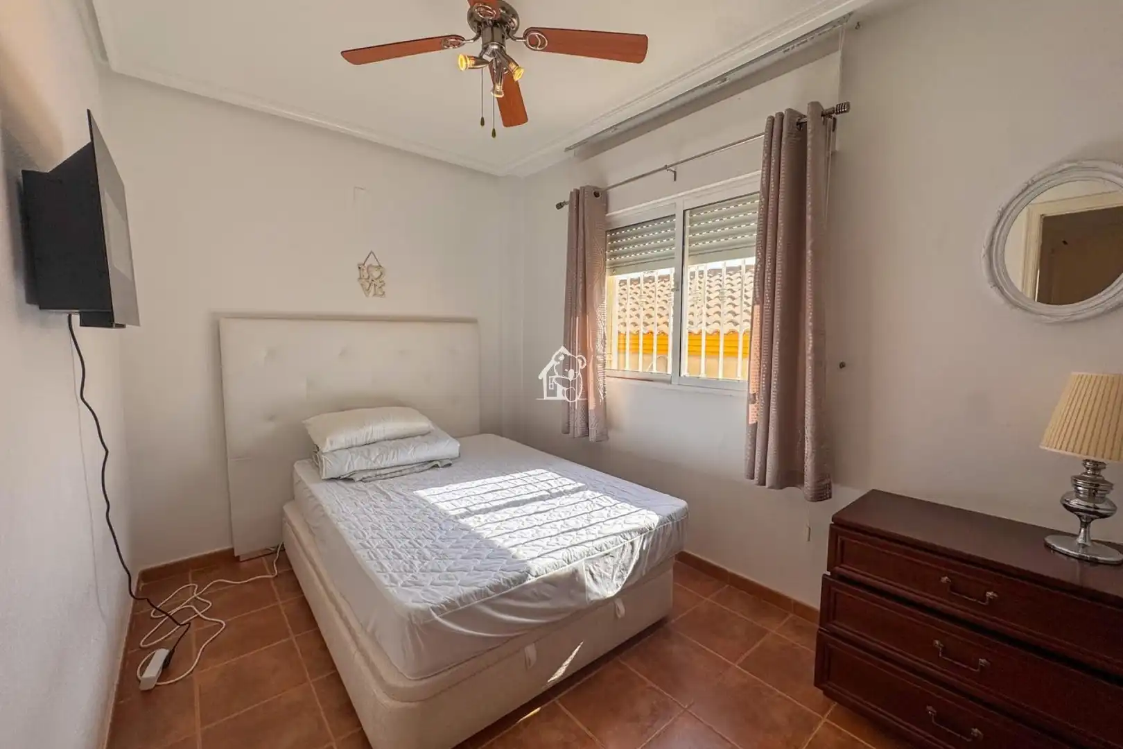 Dormitori de Casa adosada de lloguer en Orihuela amb Aire condicionat, Terrassa i Piscina