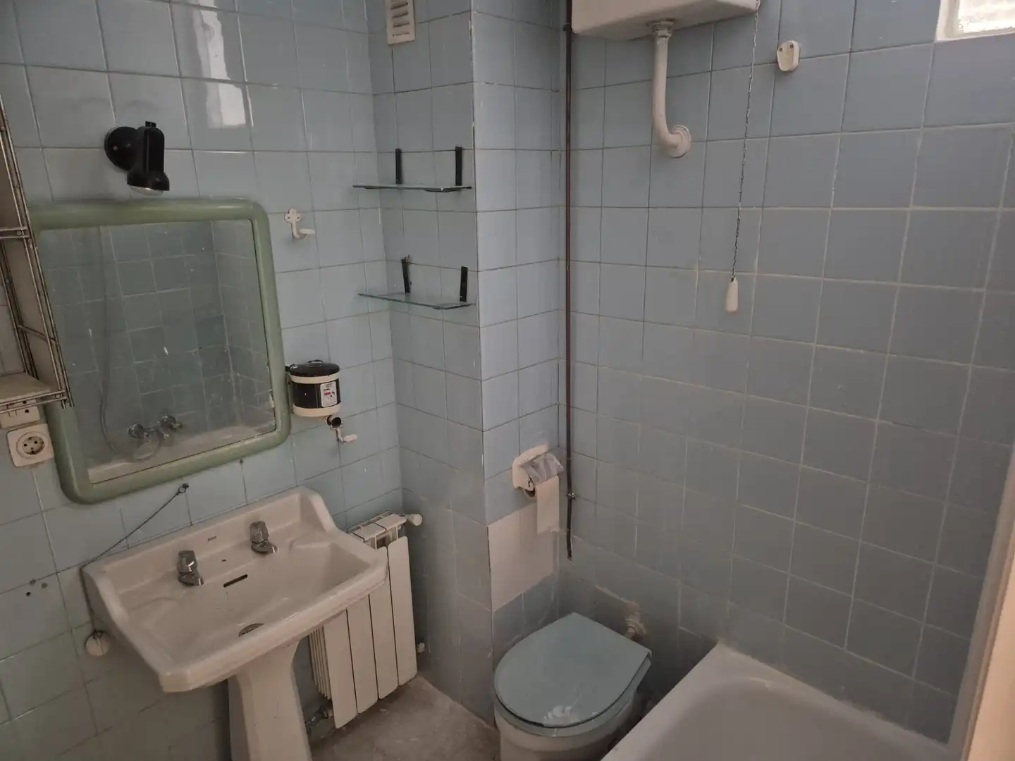 Baño de Piso en venta en Madrid con Calefacción y Terraza