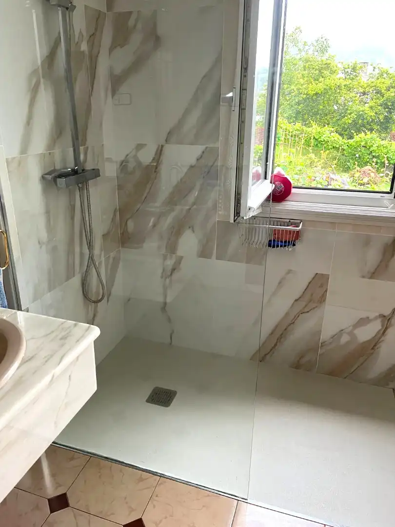 Bany de Casa o xalet en venda en Cabanas amb Calefacció, Jardí privat i Parquet