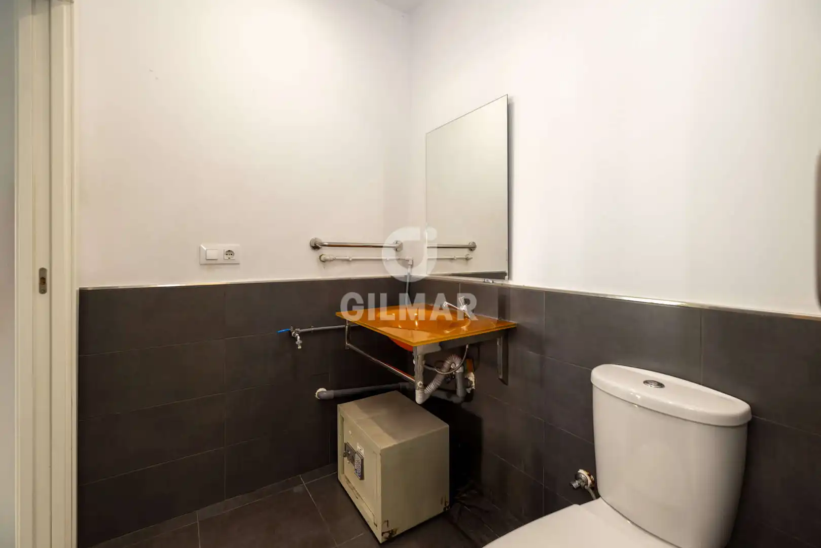 Baño de Edificio en venta en Estepona