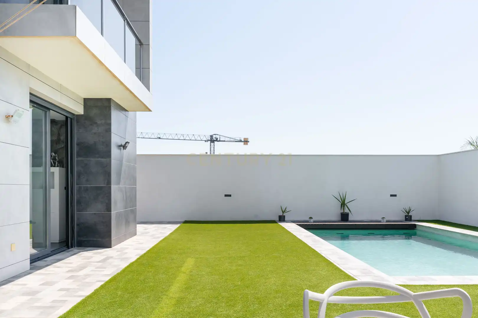 Piscina de Casa o xalet en venda en El Ejido amb Aire condicionat, Jardí privat i Traster