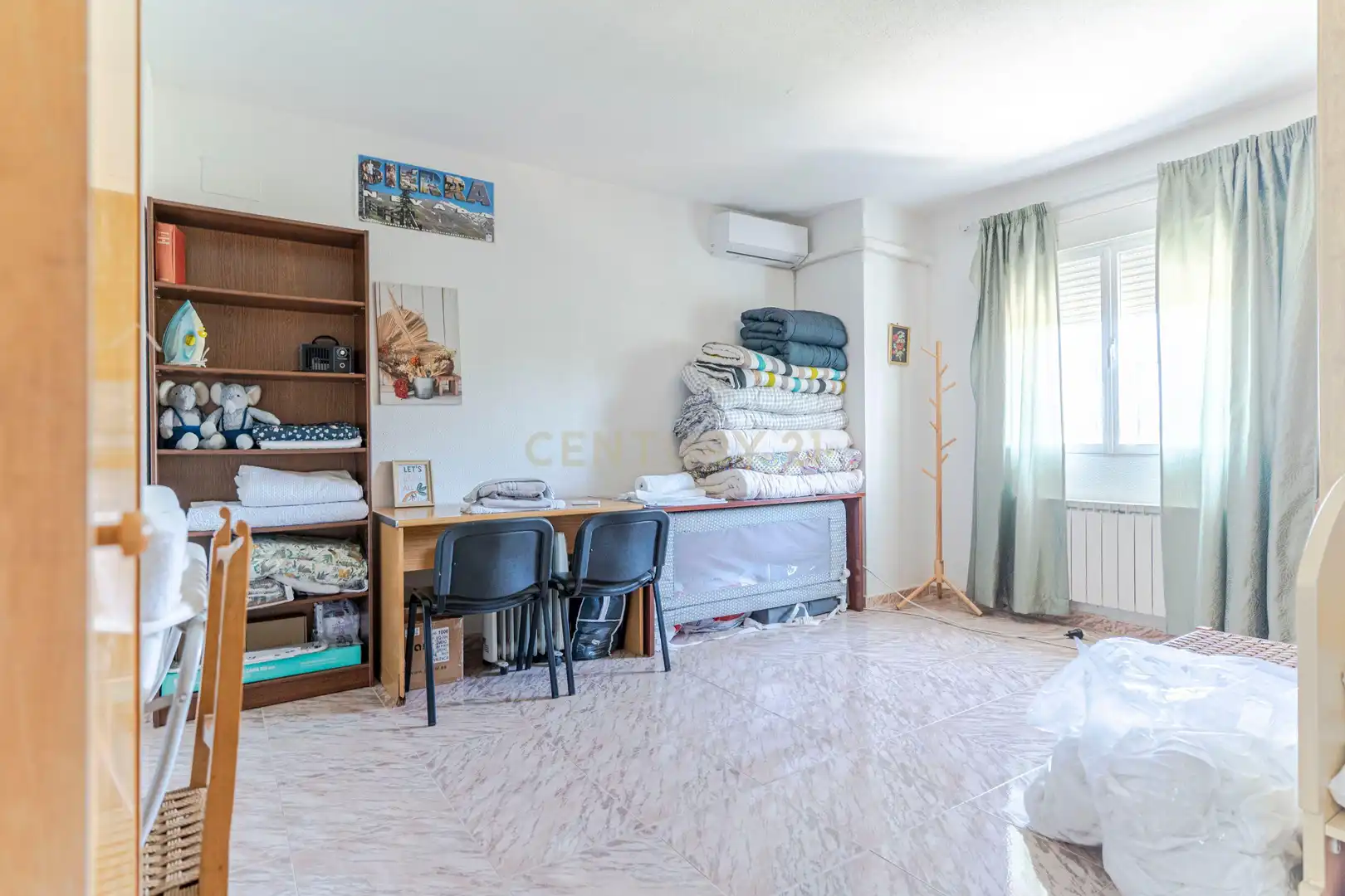 Habitación de Edificio en venta en Gójar