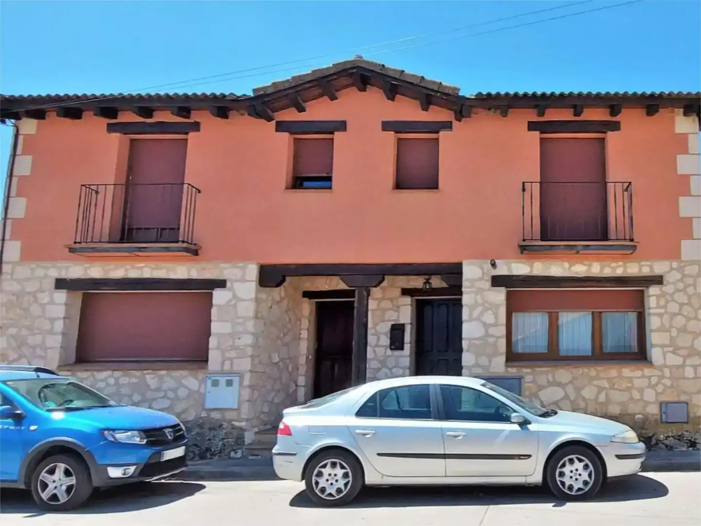 Vista exterior de Casa adosada en venda en Grajera amb Balcó