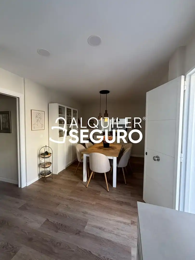 Detached house with pool to rent in Escritor busto previ, imagen 27