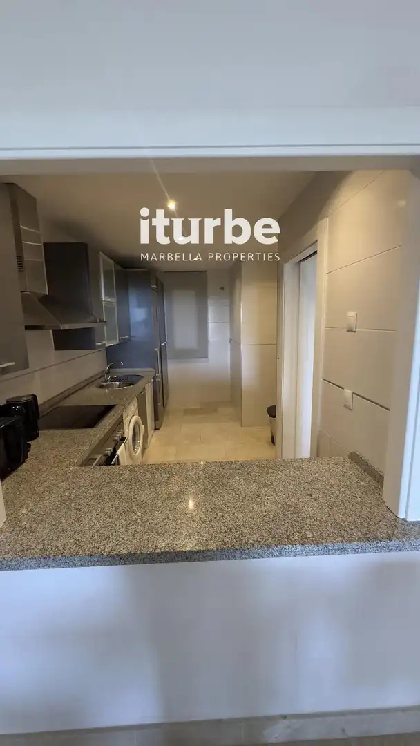 Kitchen of Flat for rent in Benahavís  with Air Conditioner, Terrace and Swimming Pool