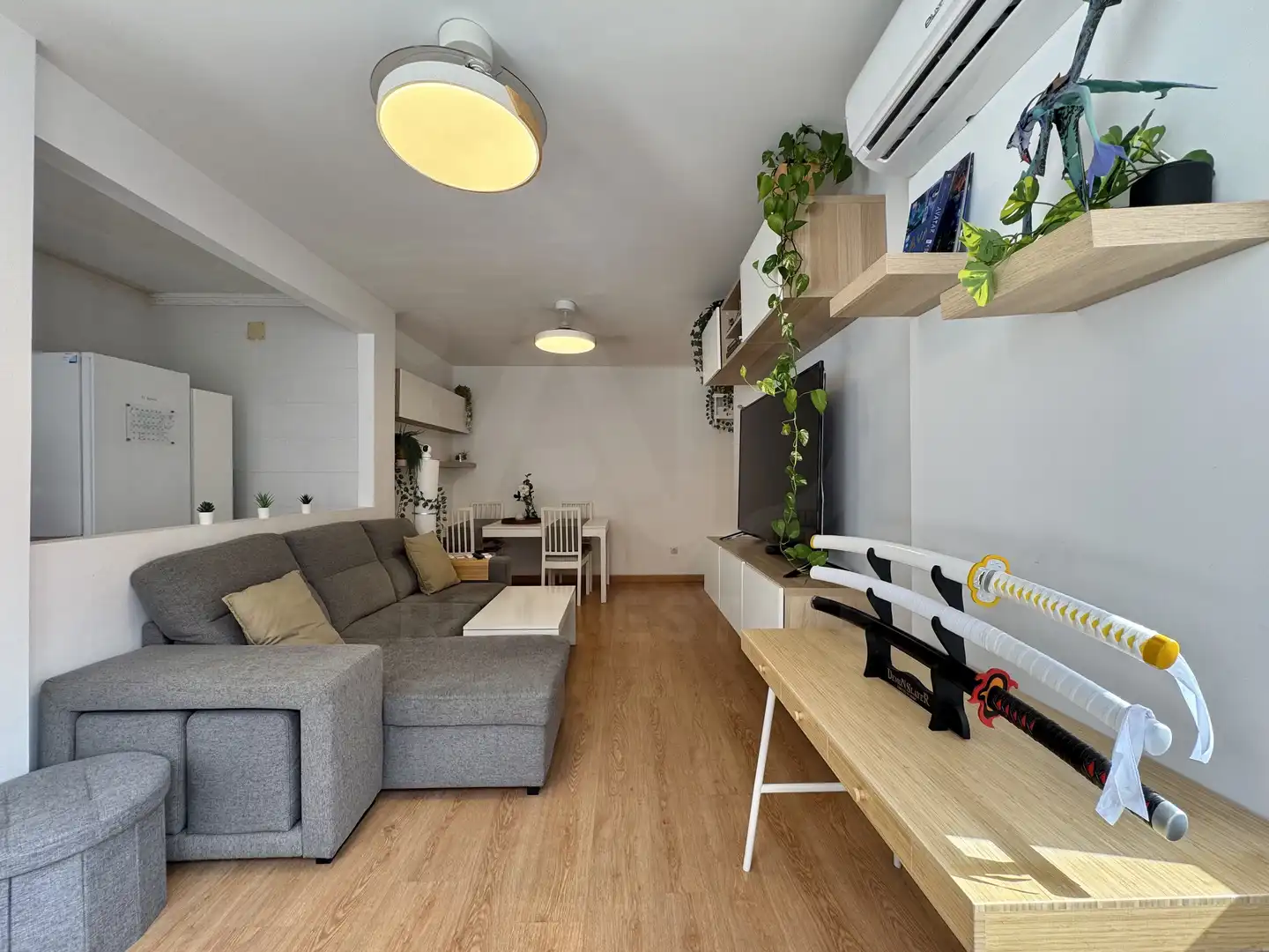 Sala d'estar de Pis en venda en Benalmádena amb Aire condicionat