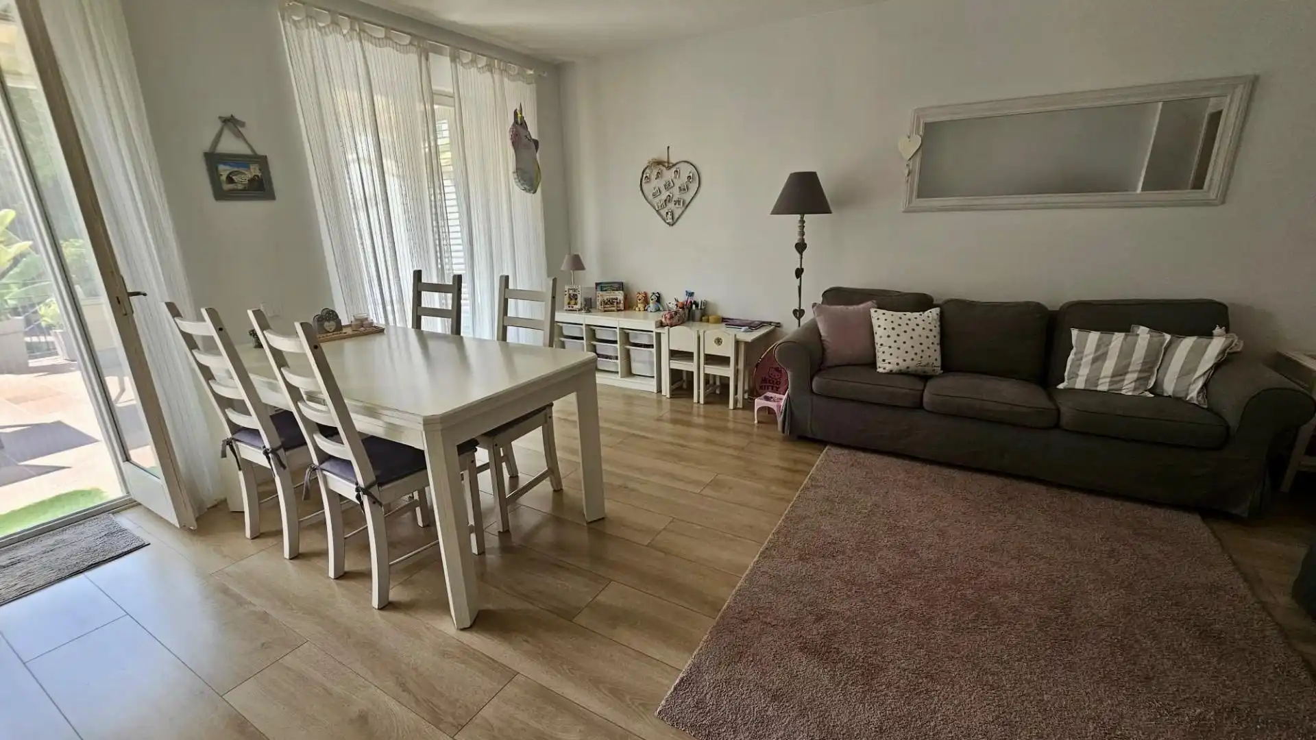 Sala de estar de Casa o chalet en venta en Calella con Aire acondicionado, Calefacción y Jardín privado