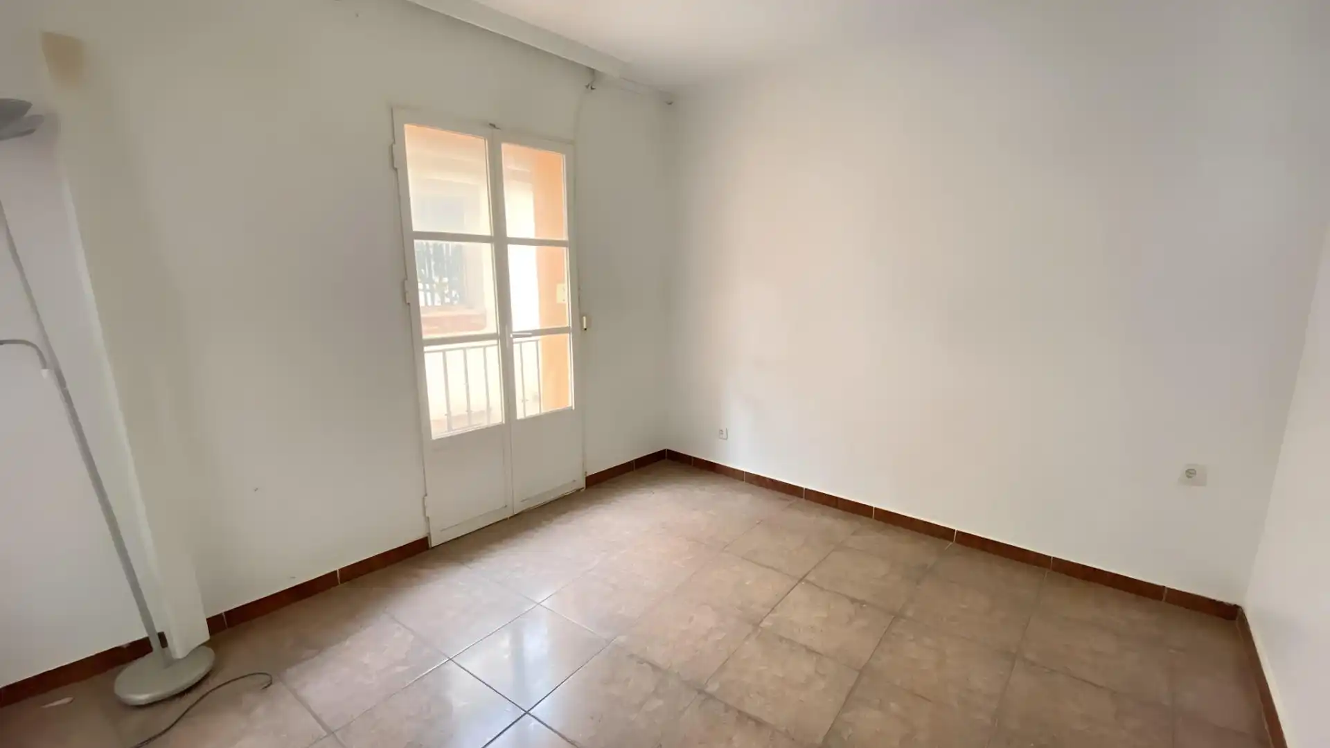 Habitación de Piso en venta en  Cádiz Capital con Balcón