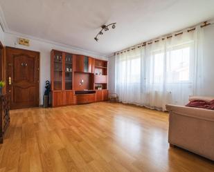 Sala d'estar de Pis en venda en Cartes amb Calefacció, Jardí privat i Traster