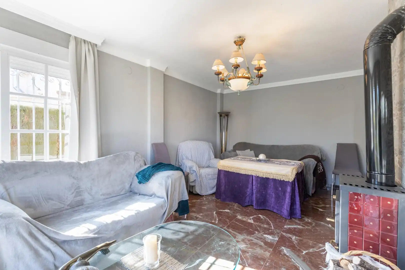 Sala d'estar de Casa o xalet en venda en La Zubia amb Aire condicionat, Calefacció i Jardí privat