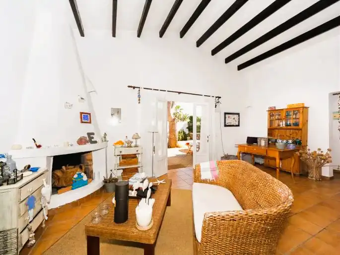 Sala d'estar de Casa o xalet en venda en Sant Lluís amb Jardí privat, Terrassa i Piscina