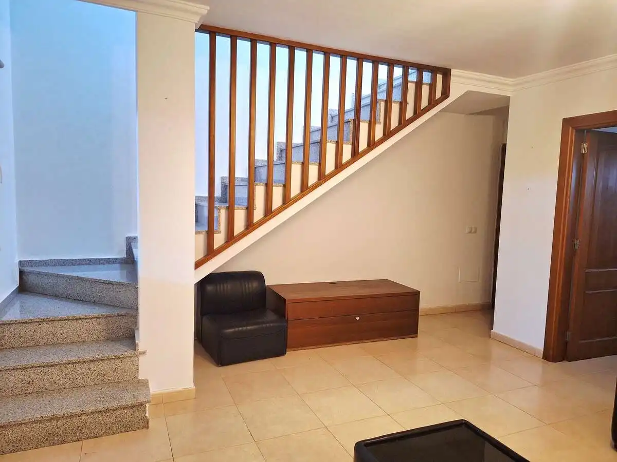 Dúplex en venta en Arrecife con Terraza, Amueblado y Microondas