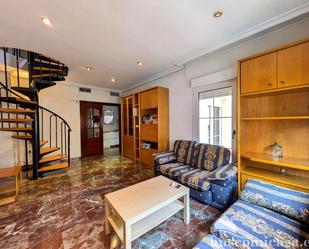 Sala d'estar de Àtic en venda en Linares amb Aire condicionat, Calefacció i Terrassa