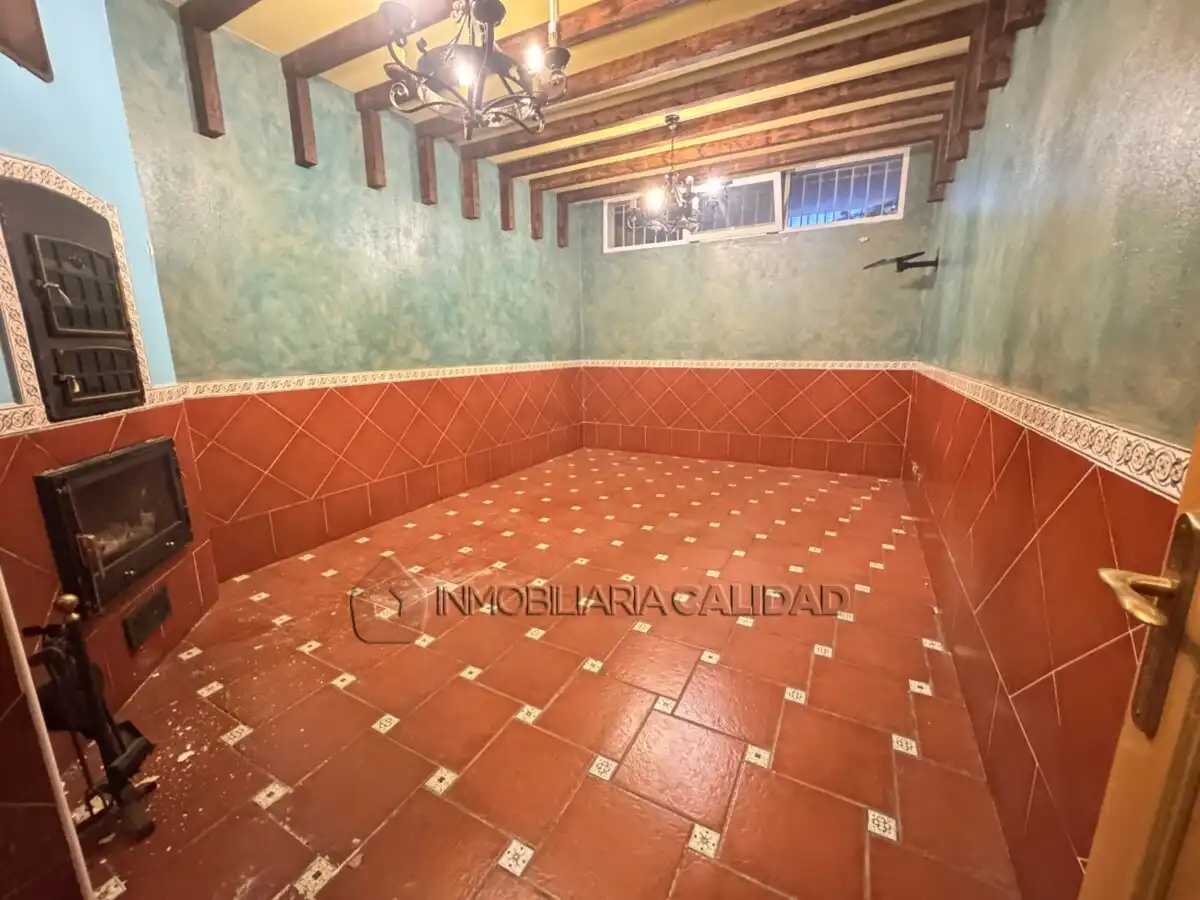 Houses for sale in Burgos  with Heating