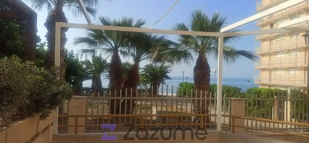 Apartamento de alquiler en El Campello con Aire acondicionado, Jardín privado y Terraza