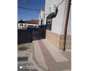 Vista exterior de Casa adosada en venda en La Guardia amb Aire condicionat i Terrassa