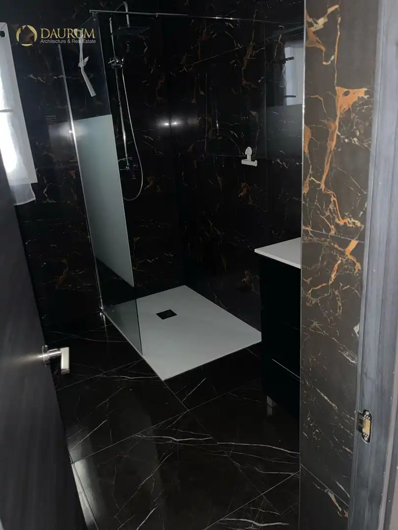 Baño de Piso en venta en Xirivella con Aire acondicionado