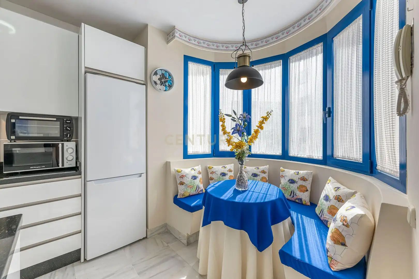 Comedor de Dúplex en venta en Marbella con Aire acondicionado, Jardín privado y Trastero