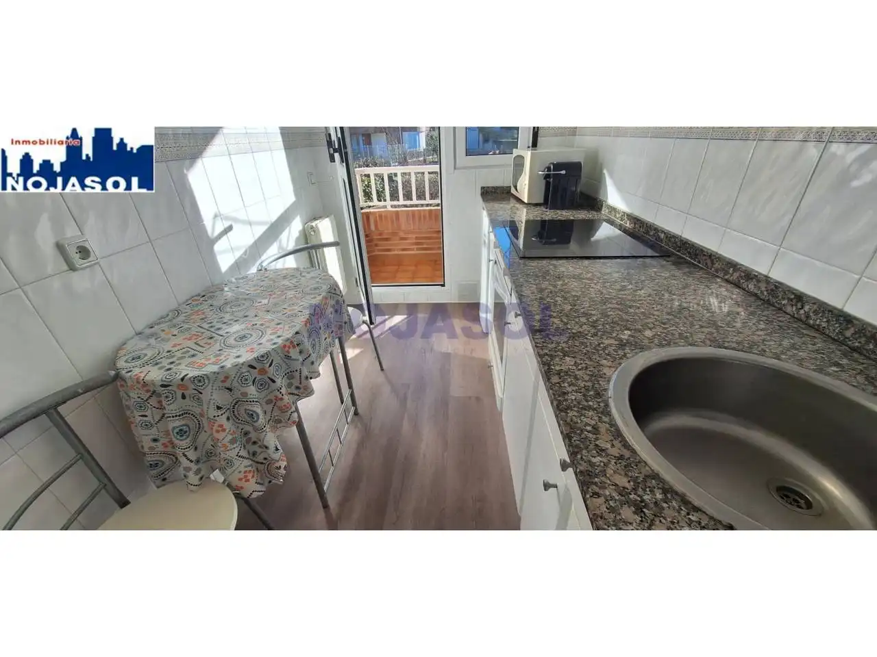 Cocina de Apartamento de alquiler en Noja con Calefacción, Parquet y Terraza