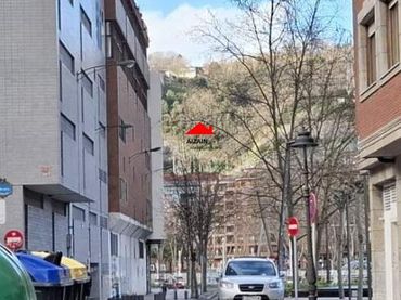 Individual en venta en Paseo Uribitarte