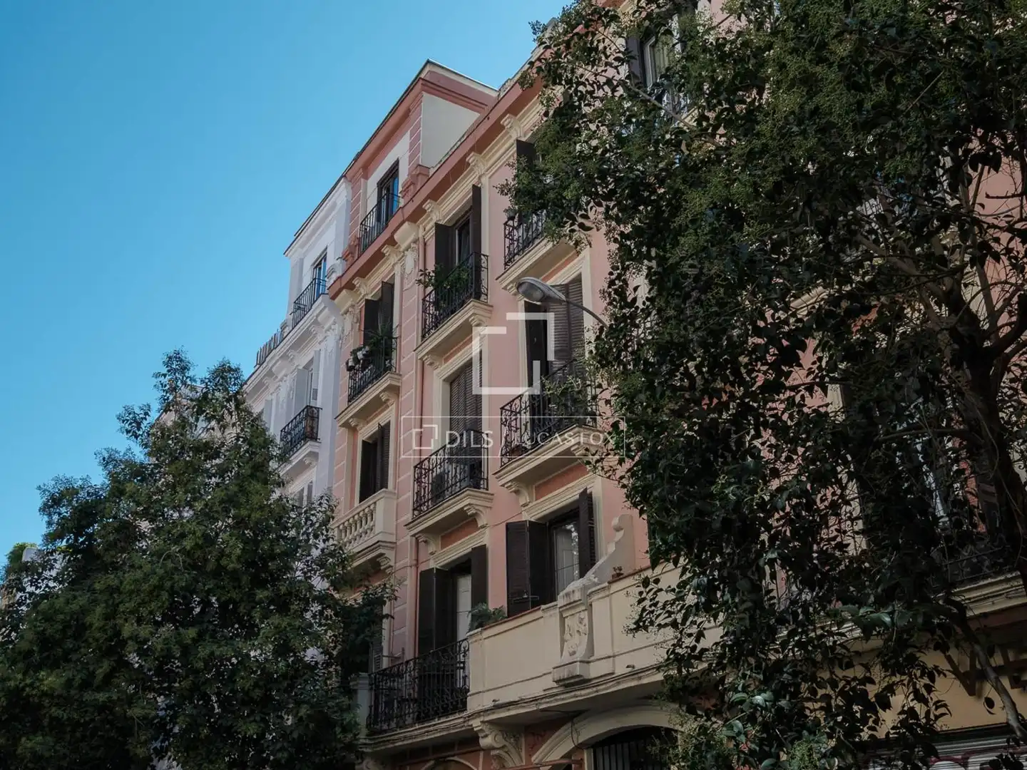 Vista exterior de Pis de lloguer en Madrid amb Aire condicionat i Moblat