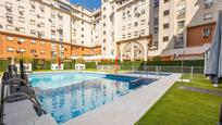 Swimming pool of Flat to rent in  Sevilla Capital  with Air Conditioner, Parquet flooring and Community pool