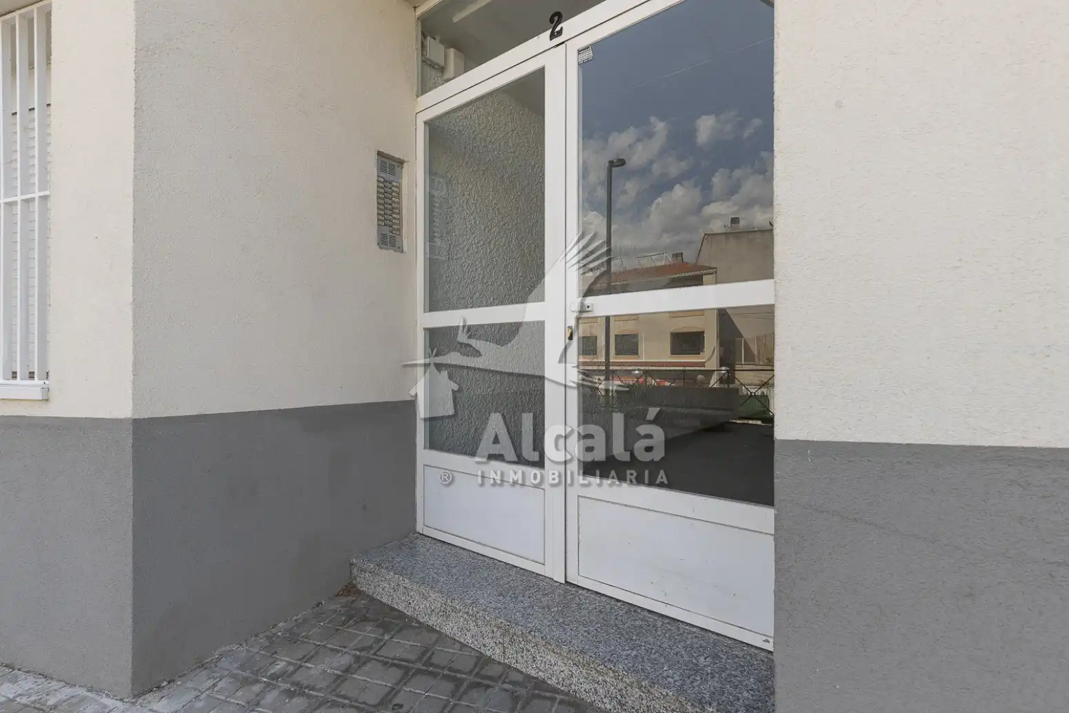 Exterior view of Flat for sale in Campo Real  with Air Conditioner, Heating and Terrace