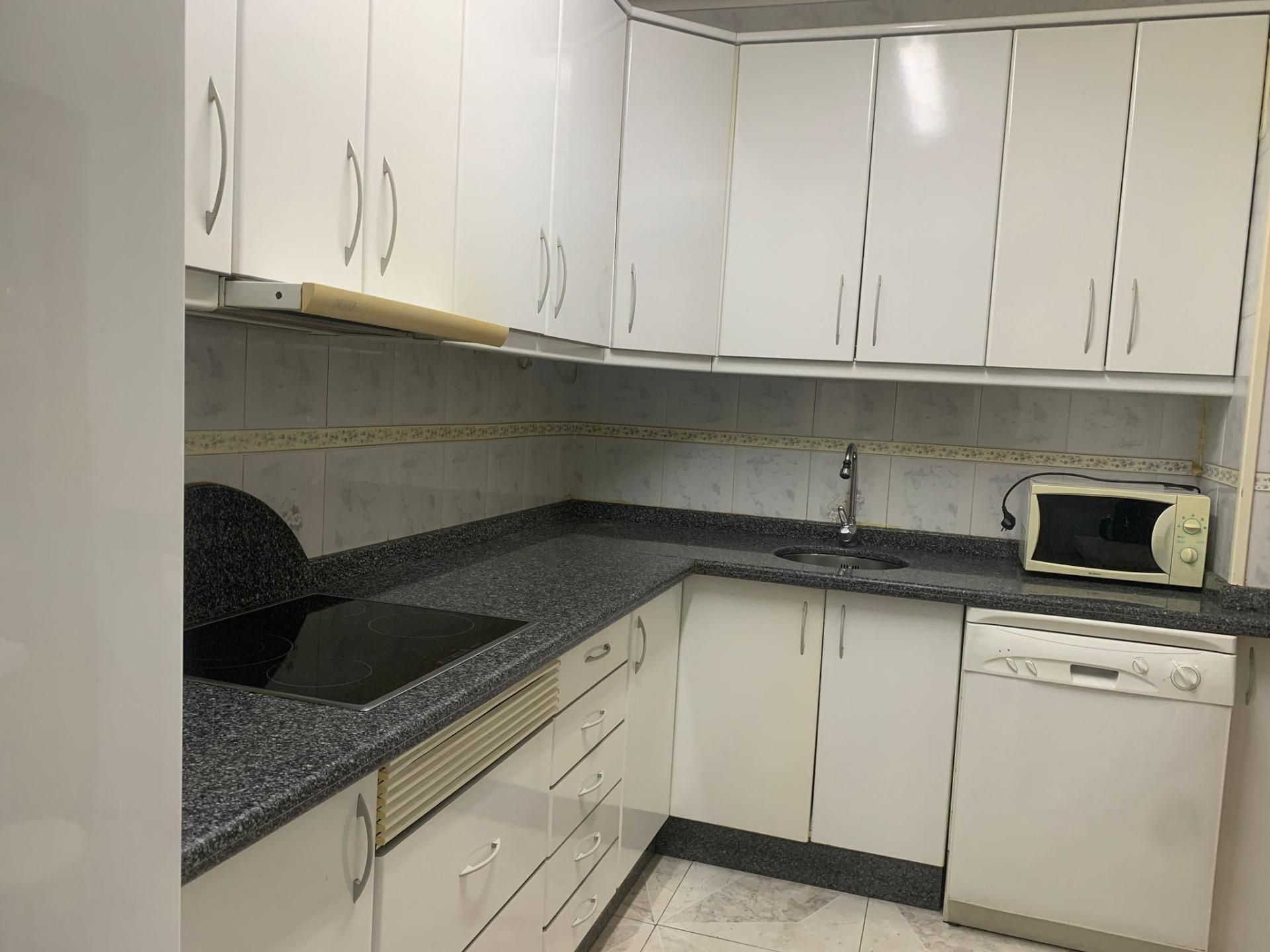 Cocina de Piso en venta en Plasencia con Aire acondicionado, Terraza y Trastero