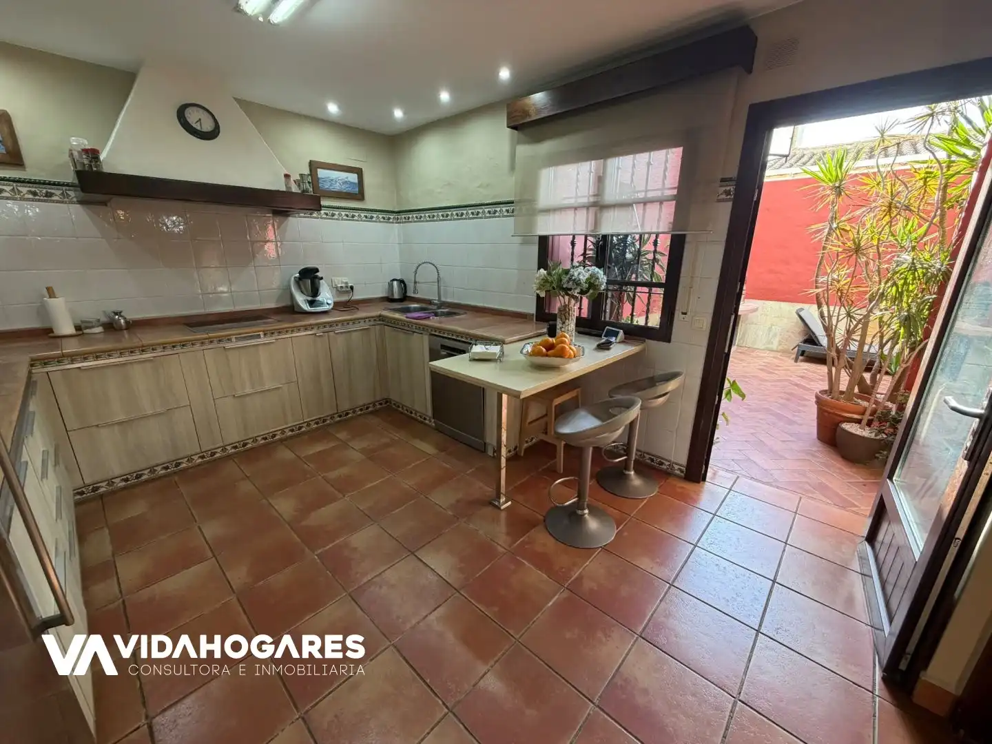 Cuina de Casa o xalet en venda en Chipiona amb Terrassa i Traster
