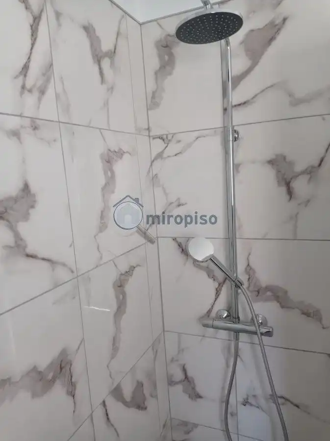 Baño de Piso en venta en El Rosario con Terraza