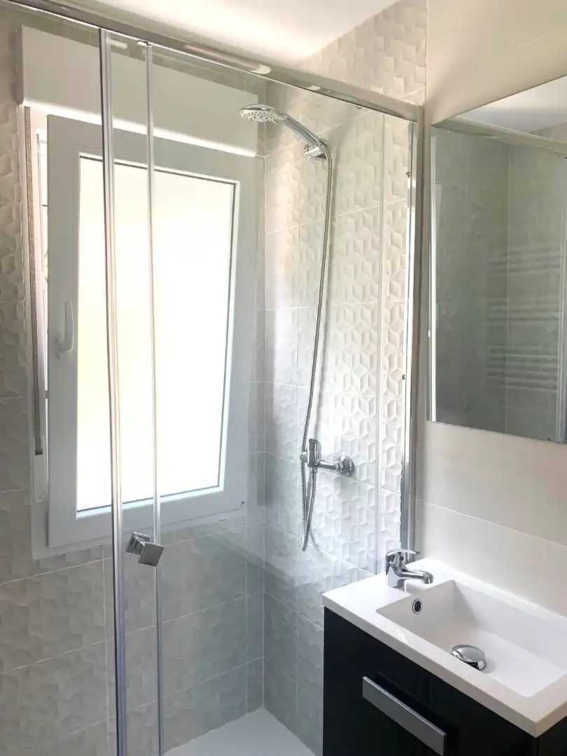 Baño de Piso en venta en Ávila con Calefacción, Amueblado y Horno