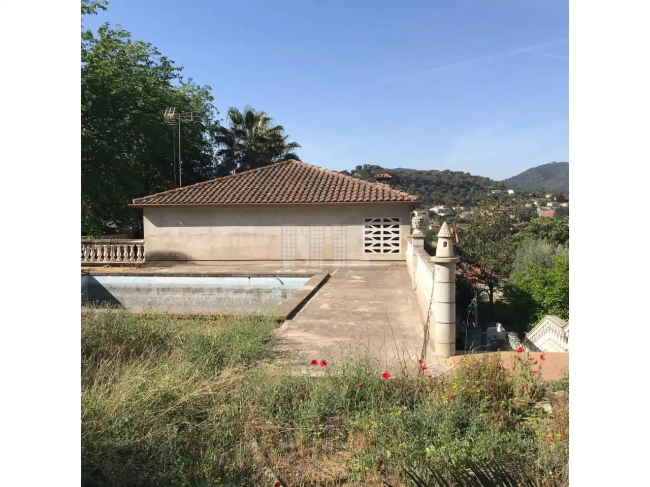 Vista exterior de Casa o chalet en venta en Vilanova del Vallès con Jardín privado, Terraza y Piscina