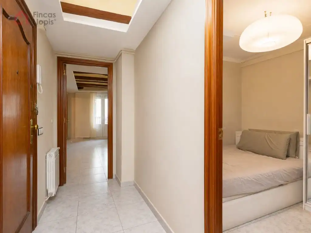 Flat for sale in Barcelona  with Terrace
