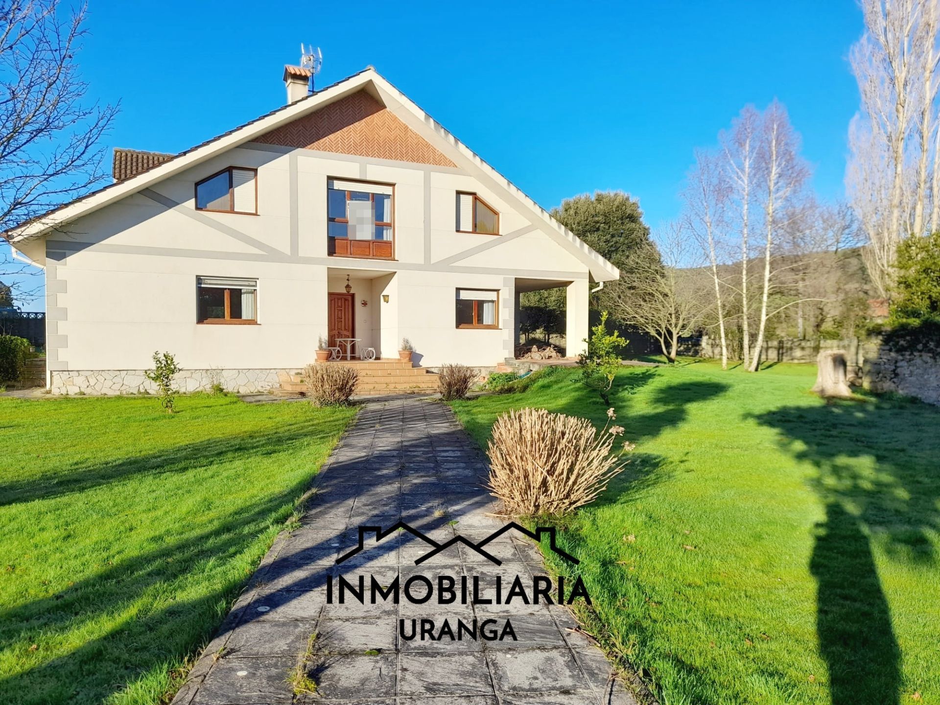 Vista exterior de Casa o xalet en venda en Arnuero amb Calefacció i Jardí privat