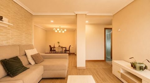 Foto 3 de Piso en venta en Lasarte-Oria, Gipuzkoa