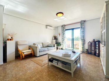 Appartement compact avec balcon à vendre à Calle del Mar