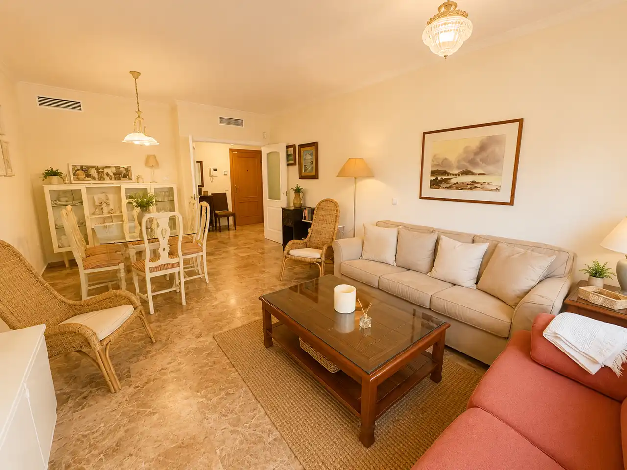 Wohnzimmer von Wohnung zur Miete in Marbella mit Klimaanlage, Heizung und Terrasse