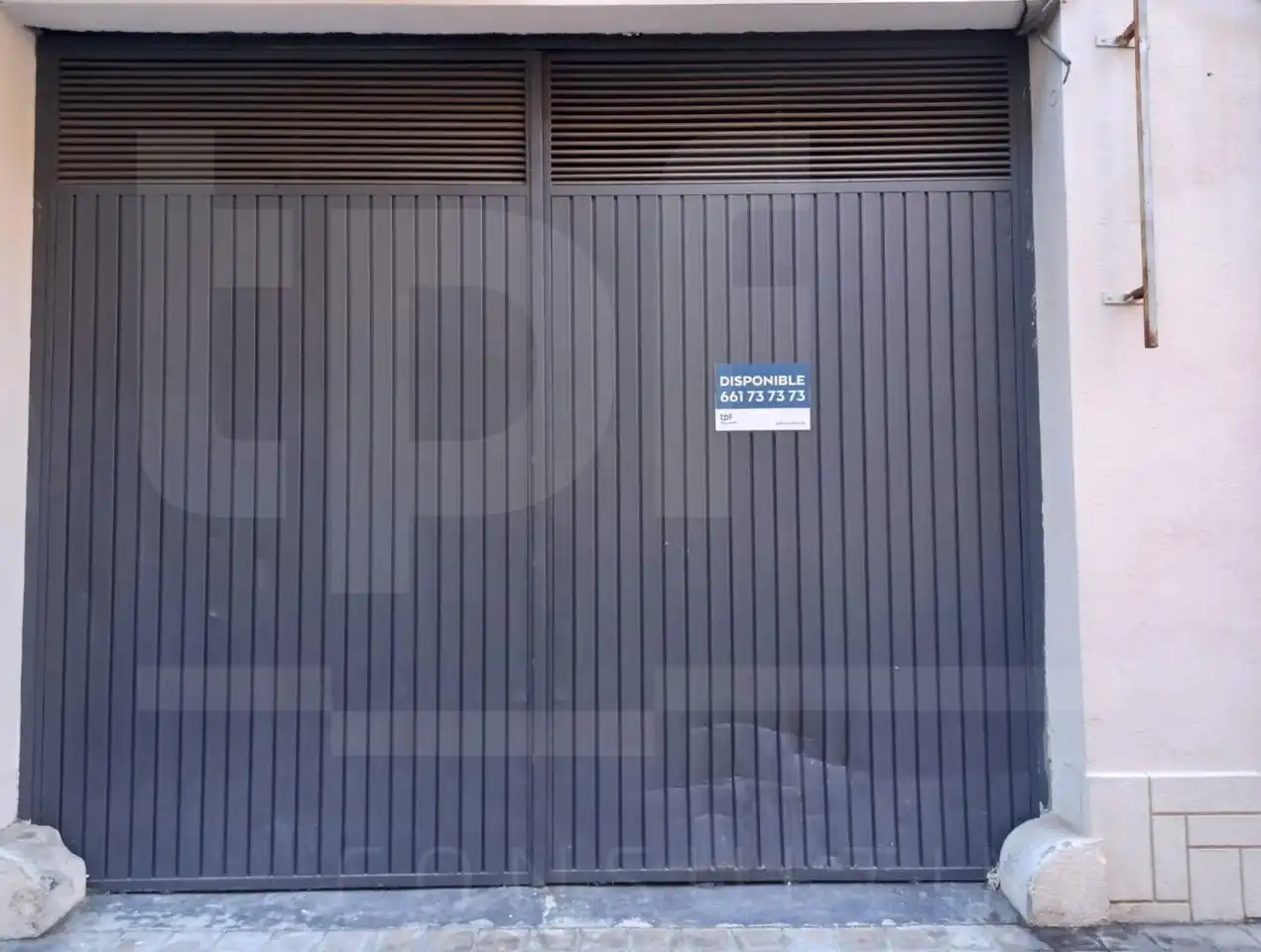 Aparcament de Nau industrial en venda en Mislata