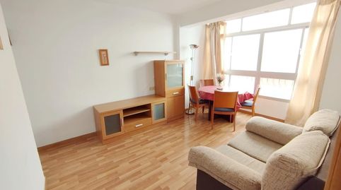 Foto 3 de Piso de alquiler en Carranque - Haza Cuevas, Málaga Capital