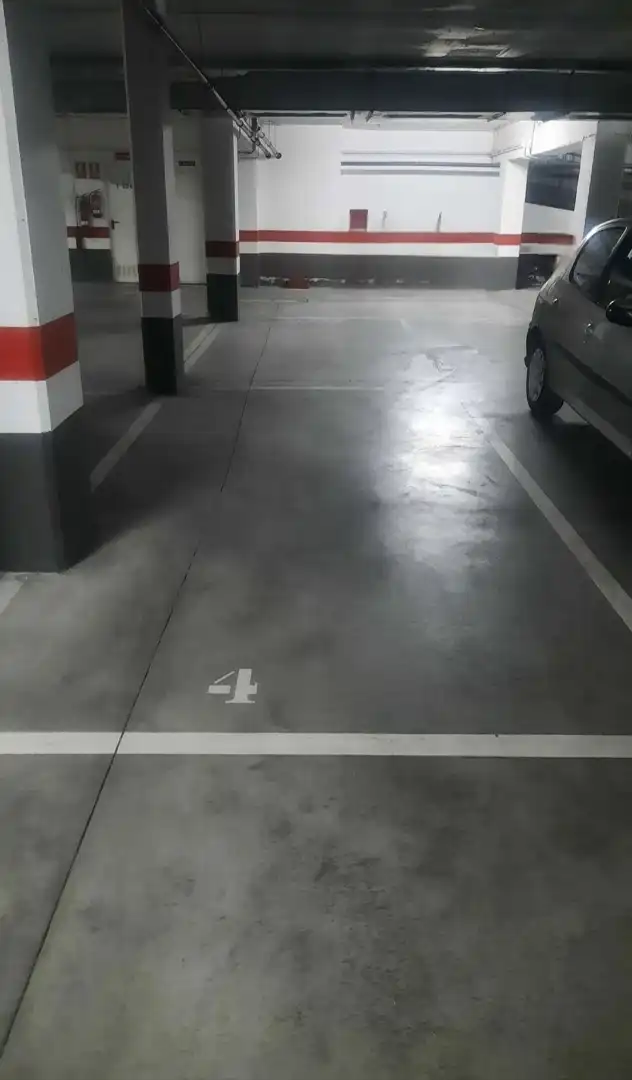 Aparcament de Garatge de lloguer en Sevilla