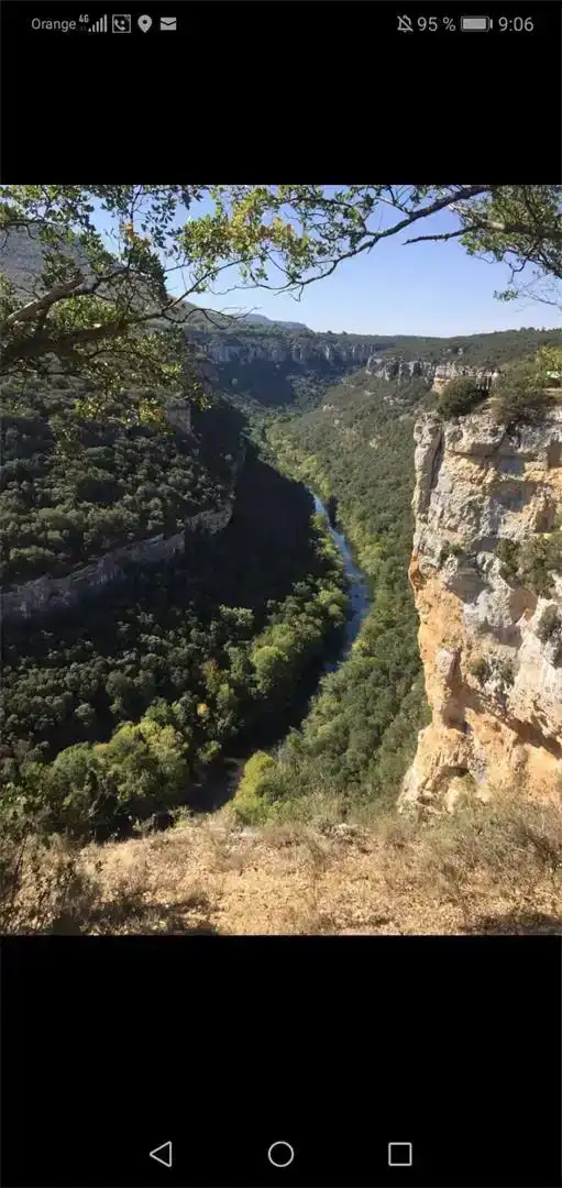 Vista exterior de Casa adosada en venda en Valle de Manzanedo amb Balcó