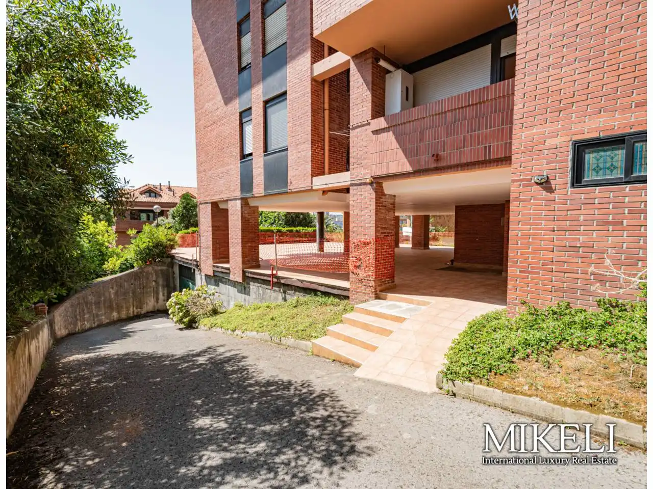 Vista exterior de Pis en venda en Santander amb Calefacció, Parquet i Terrassa