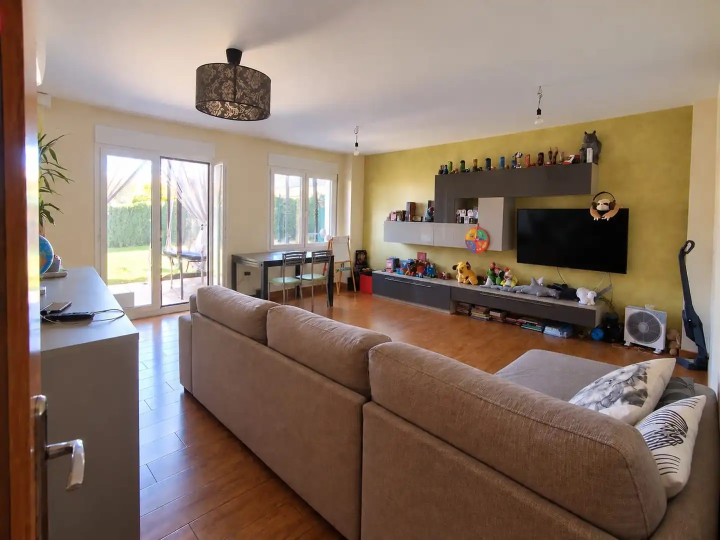 Maison mitoyenne avec terrasse à vendre à Calle Reina Juana de Castilla, imagen 3