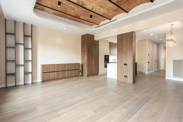 Piso en Venta en Calle ARAGO en Dreta de l'Eixample