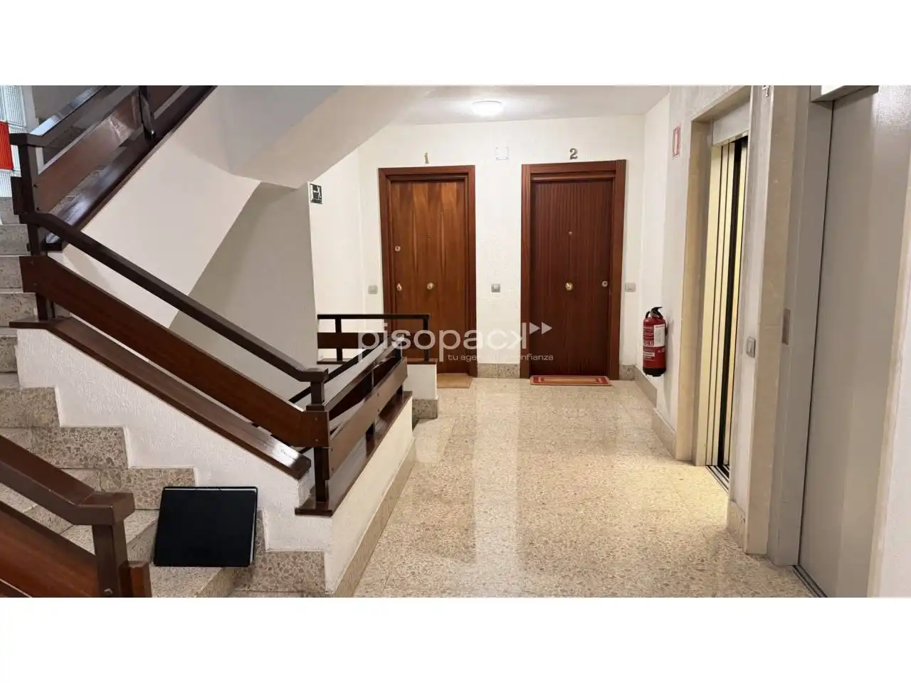 Piso en venta en  Pamplona / Iruña con Aire acondicionado, Terraza y Trastero