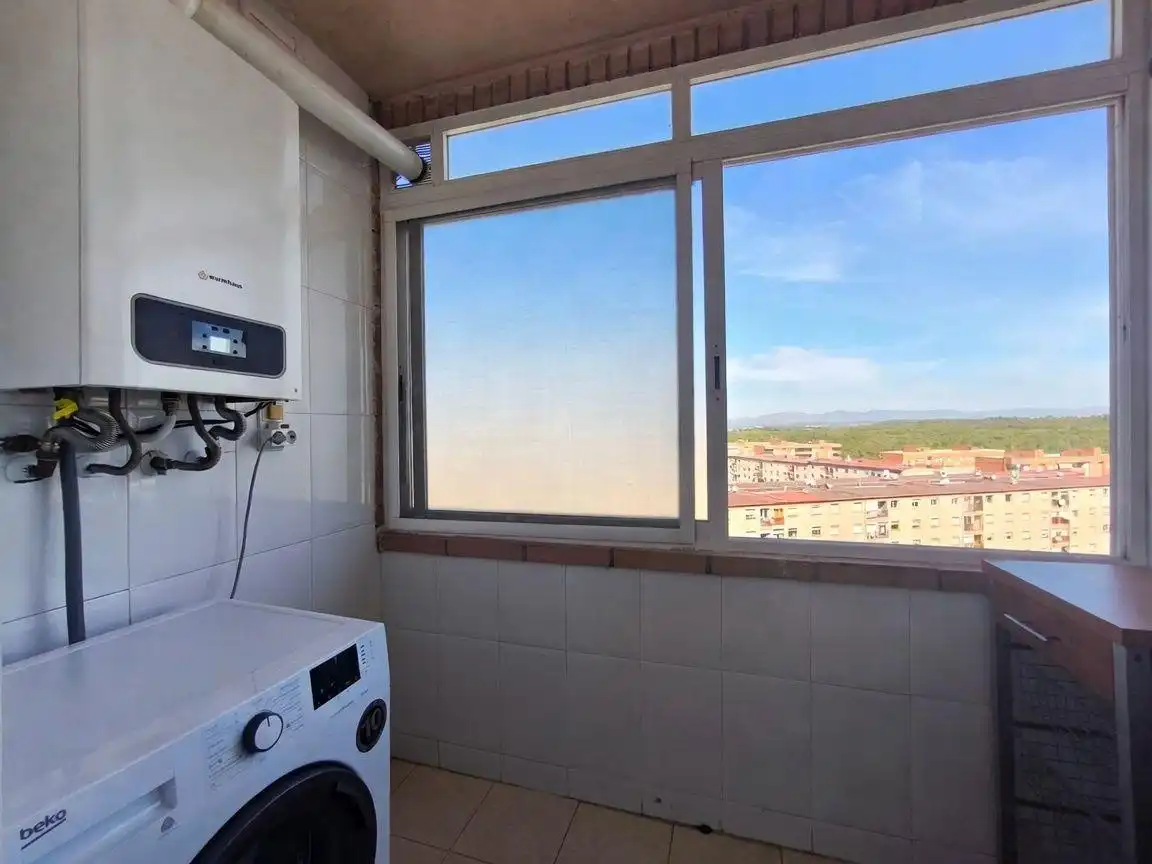 Flat with balcony for sale in VIOLANT D'HONGRIA, imagen 18