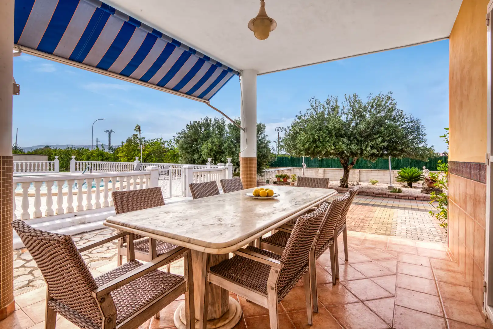 Terrassa de Casa o xalet en venda en Piles amb Aire condicionat, Calefacció i Jardí privat
